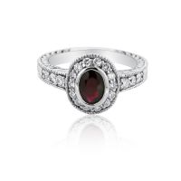 oval-ruby-diamond-white-gold-ring